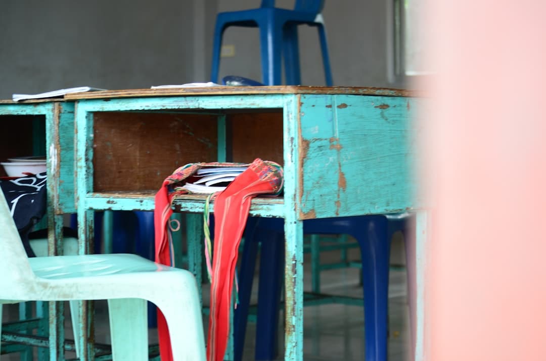 A REFINE modell interaktív visszajelzést ad diákoknak