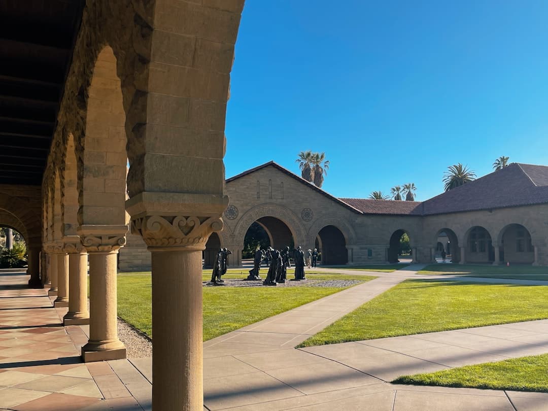 A Stanford egyetem ingyenes transzformátor kurzust indít holnap