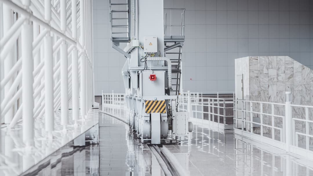 AI-vezérelt robotok formáznak fémalkatrészeket a Machina Labs-nál