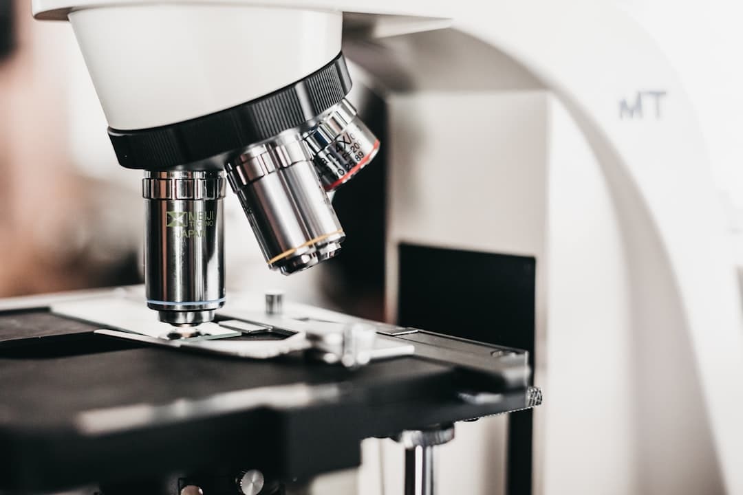 M2Retinexformer: mélységi adatokkal javítja a gyenge fényű képeket az új Retinexformer modell