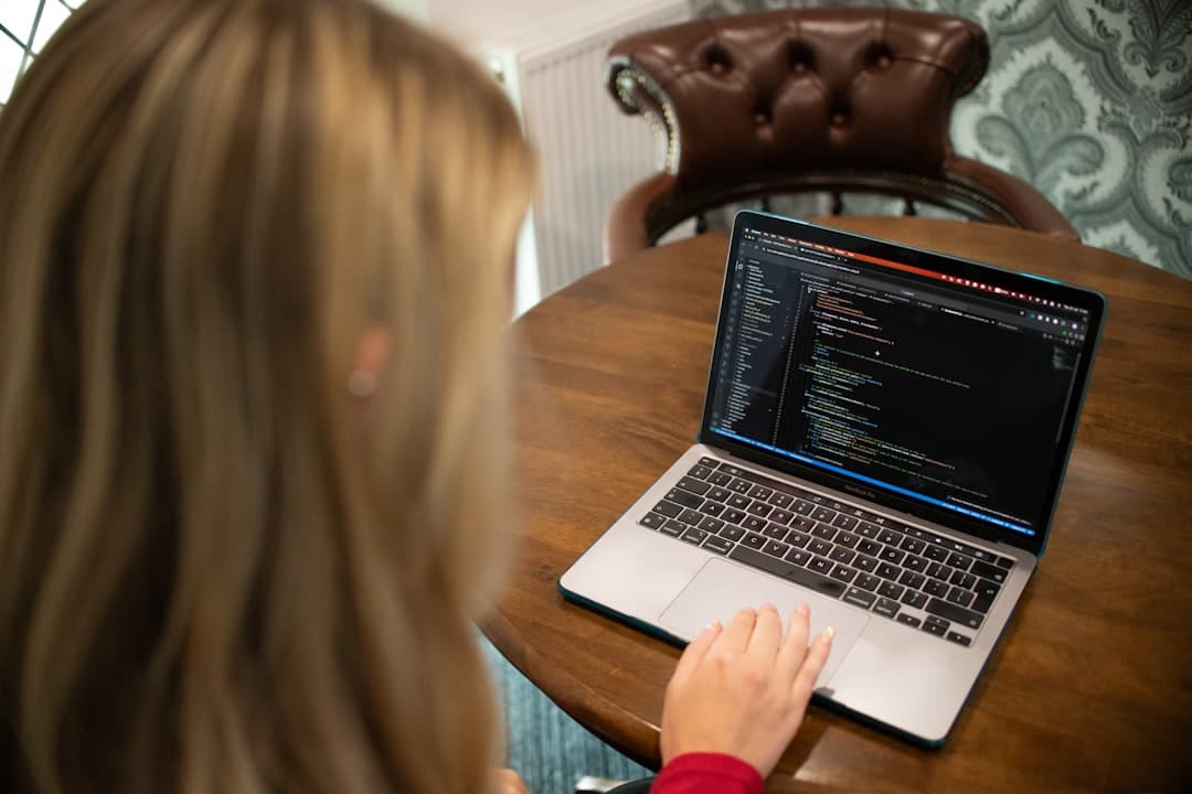 Visszavonja a Microsoft a Copilot alapértelmezett szerzői jelölését a VS Code-ban
